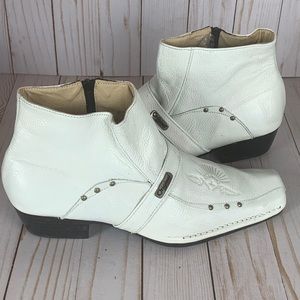Rare & Vintage white leather bootie, Original by Freyper Z.